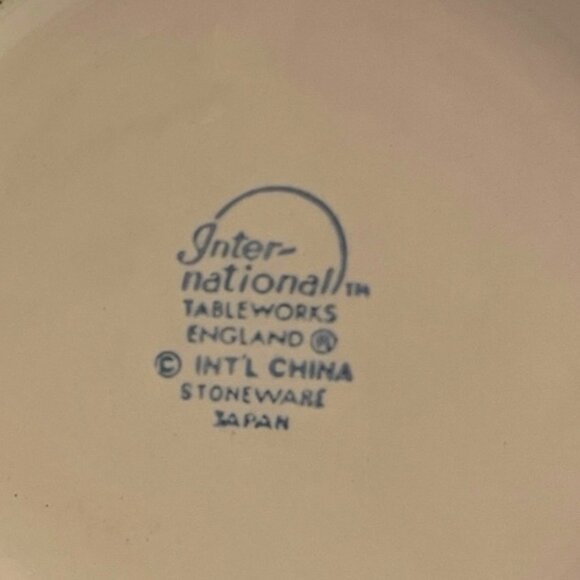 Vintage 1980s International Tableworks England Sugar Bowl with Lid & Creamer - Picture 5 of 7